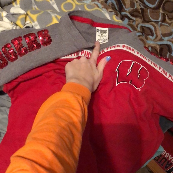 Brand name clothes - Picture 4 of 8